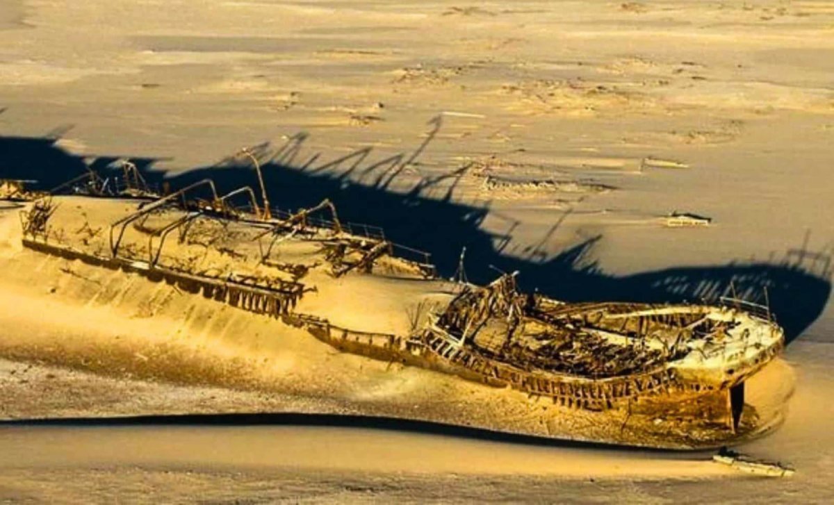 Кораблекрушение золотой