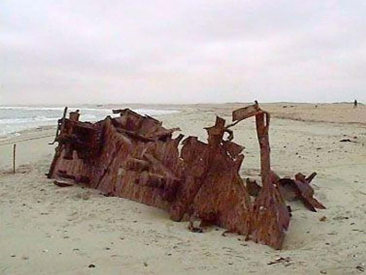 Каоковельд берег скелетов