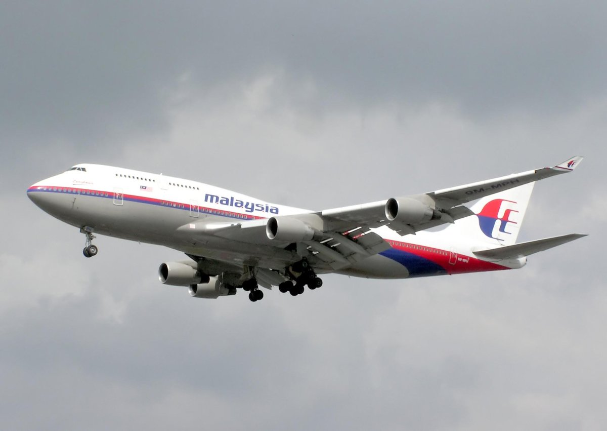 Боинг 777 Malaysia Airlines