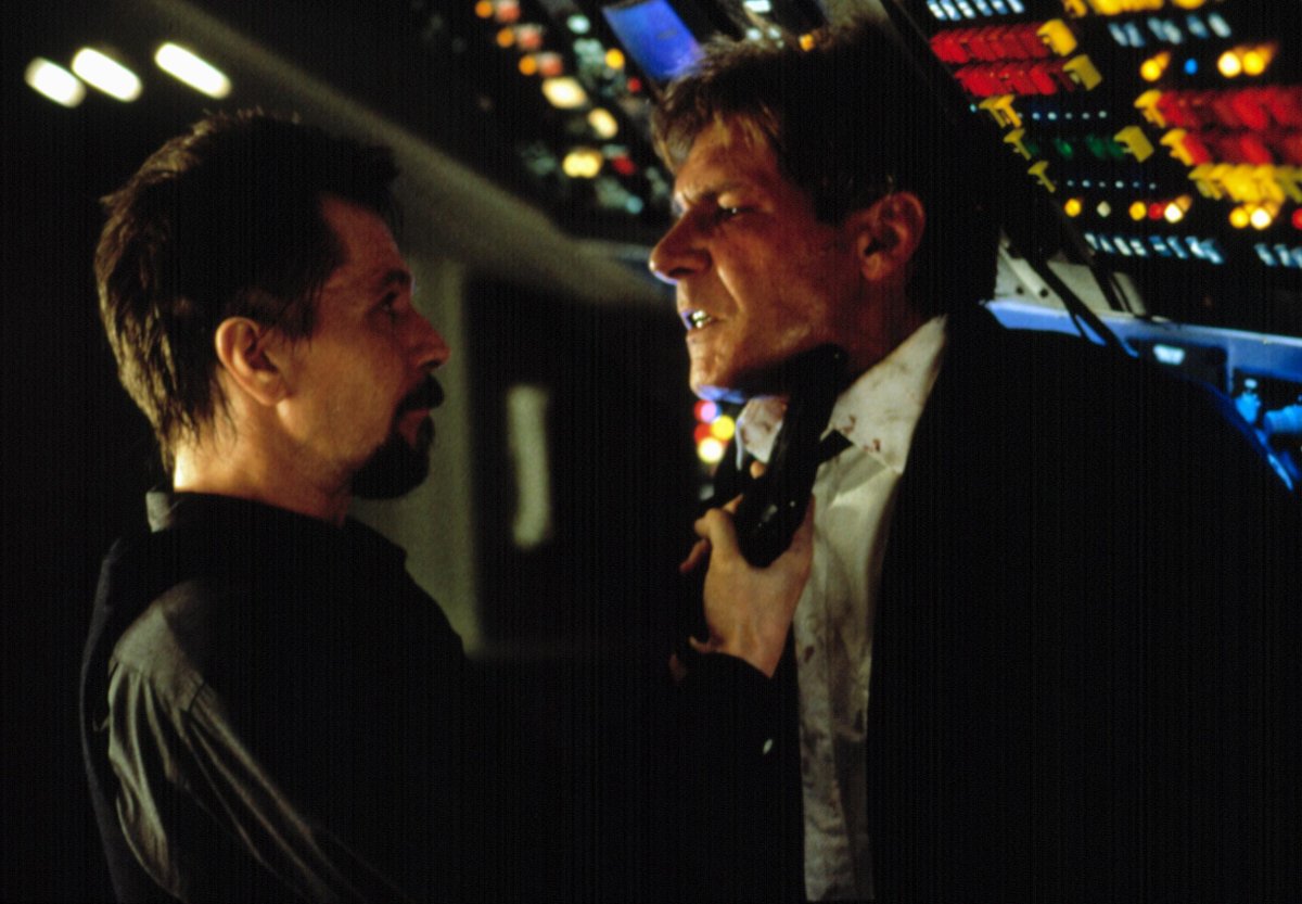 Гэри Олдман самолет президента