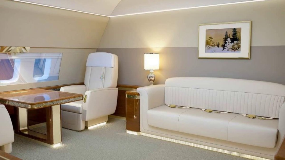 Президентский самолет Путина ил-96