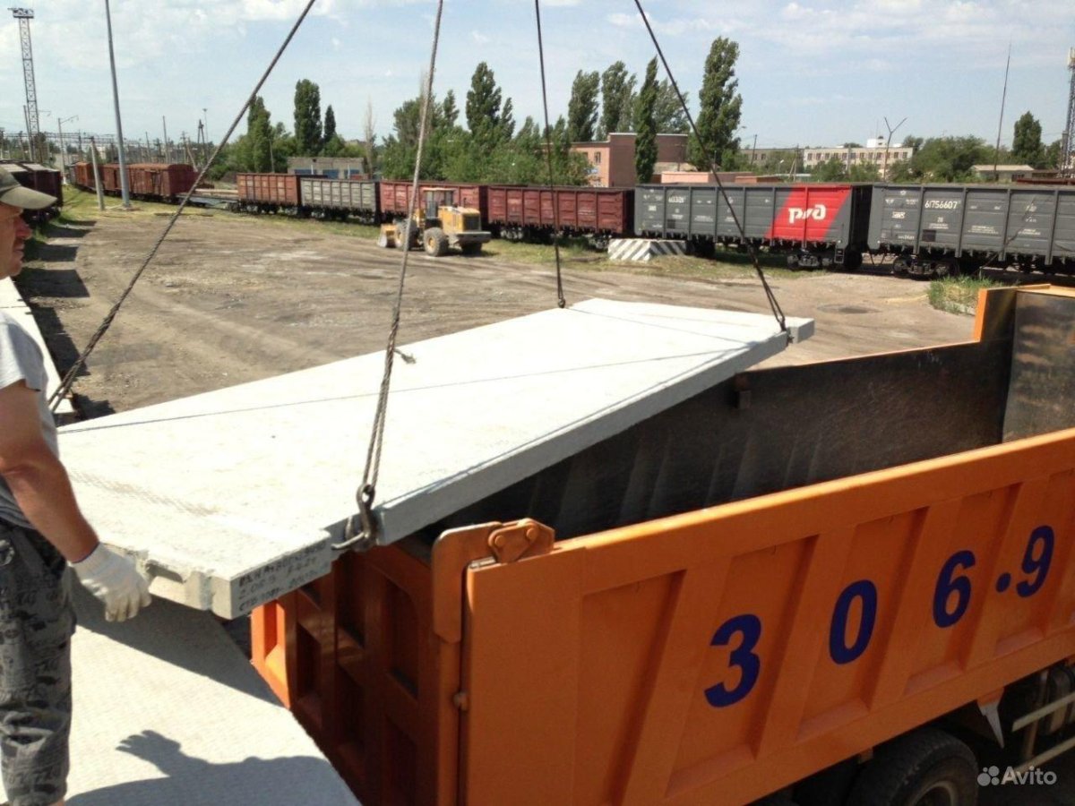 Перевозка бетонных плит
