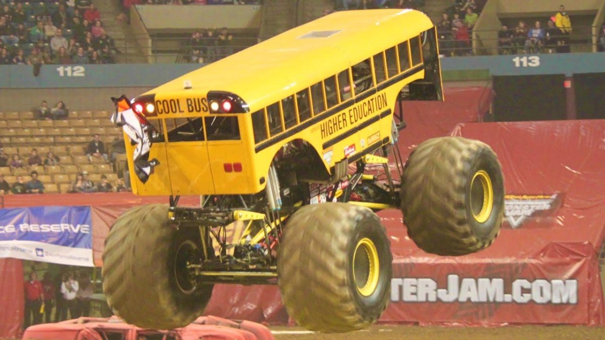 Колесо монстр трака