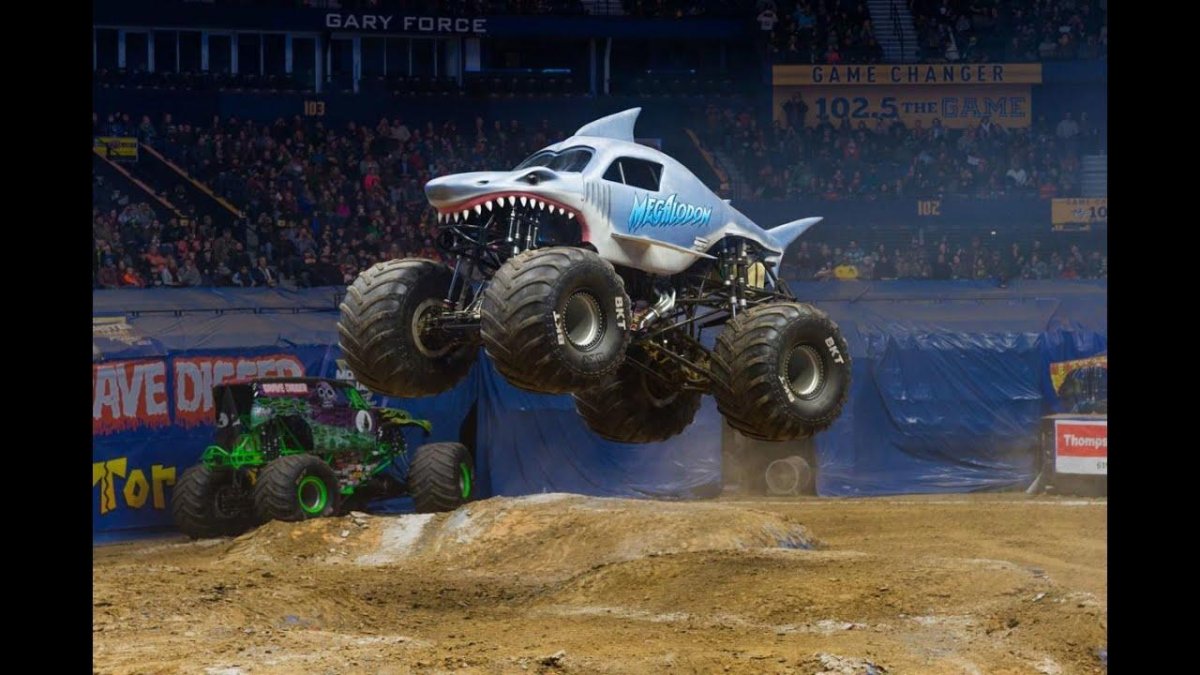 Монстр траки Монстер джем