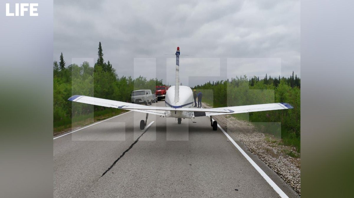 Легкомоторный самолёт город Югорск Советский