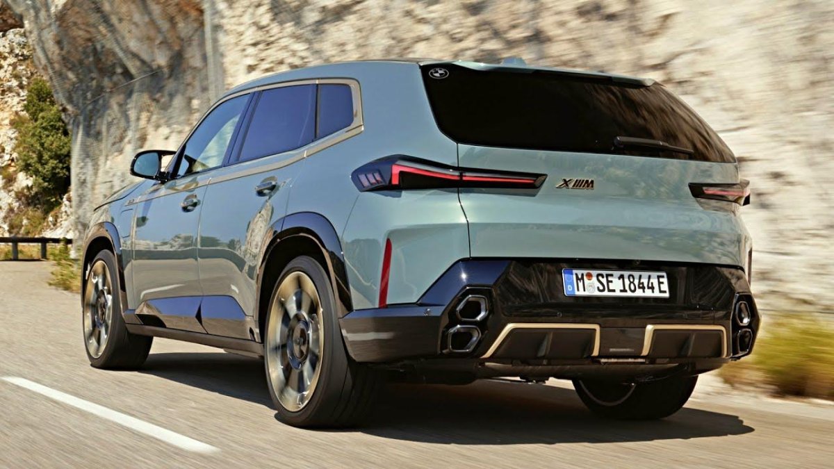 BMW XM 2023