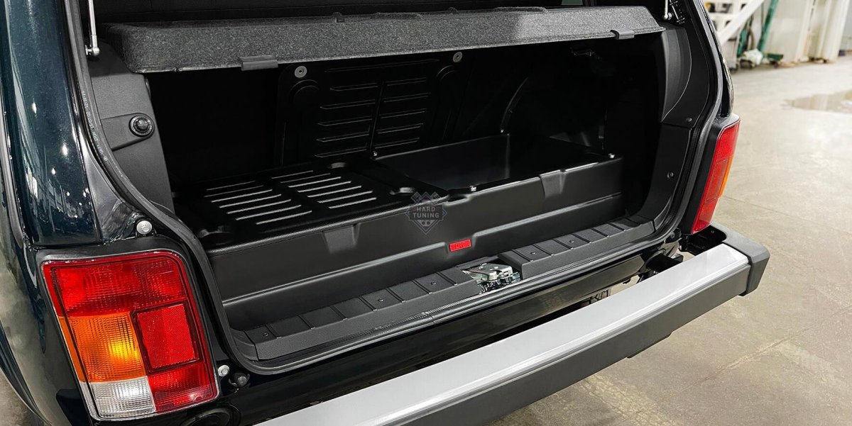 Органайзер в багажник Нива легенд 21214