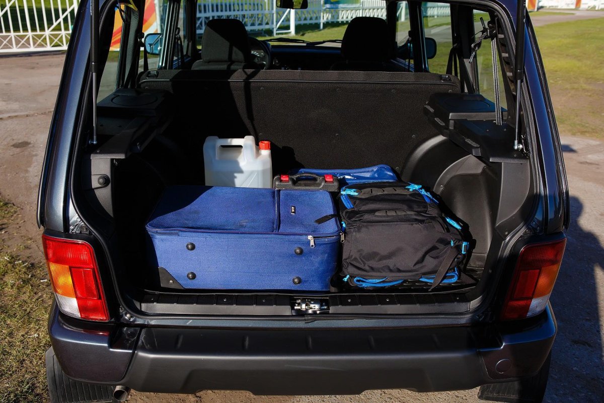 ВАЗ 2131 салон багажник