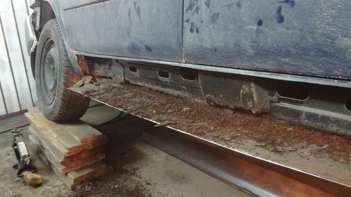 Ремонтный порог ВАЗ 2107