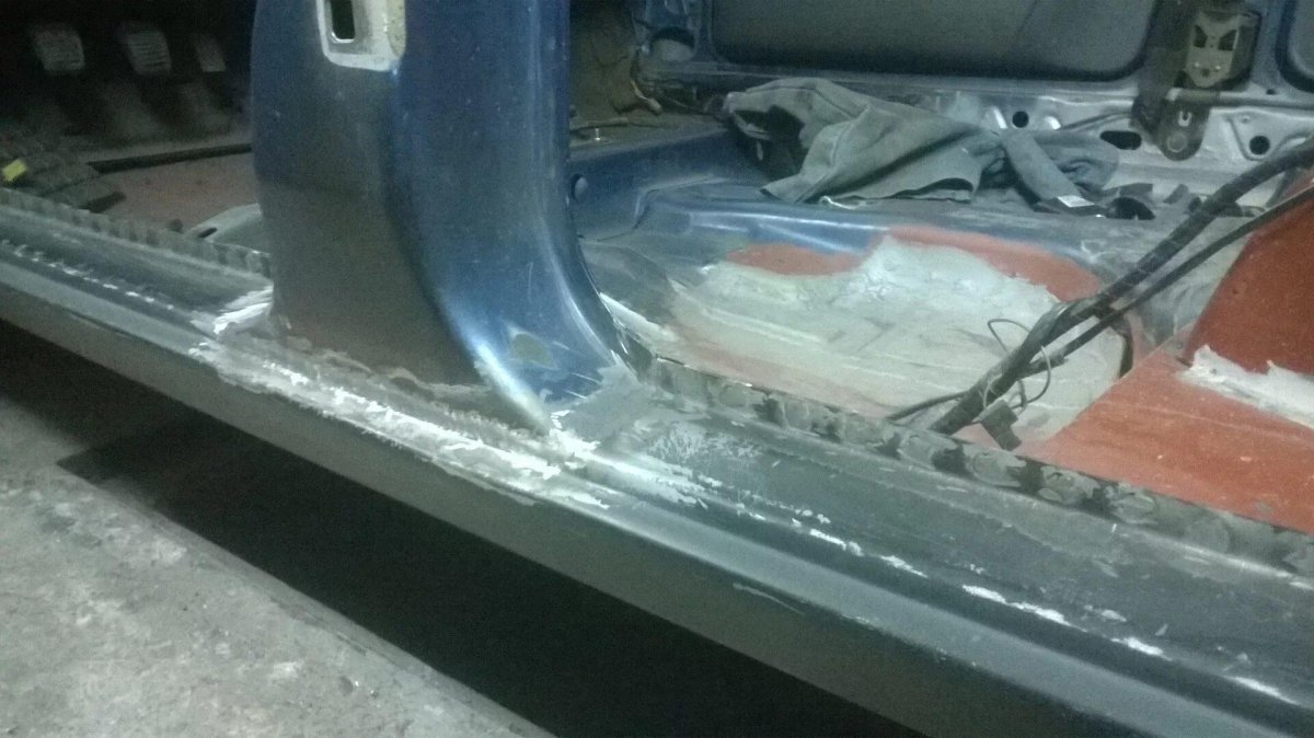 Сварка порогов Форд 2