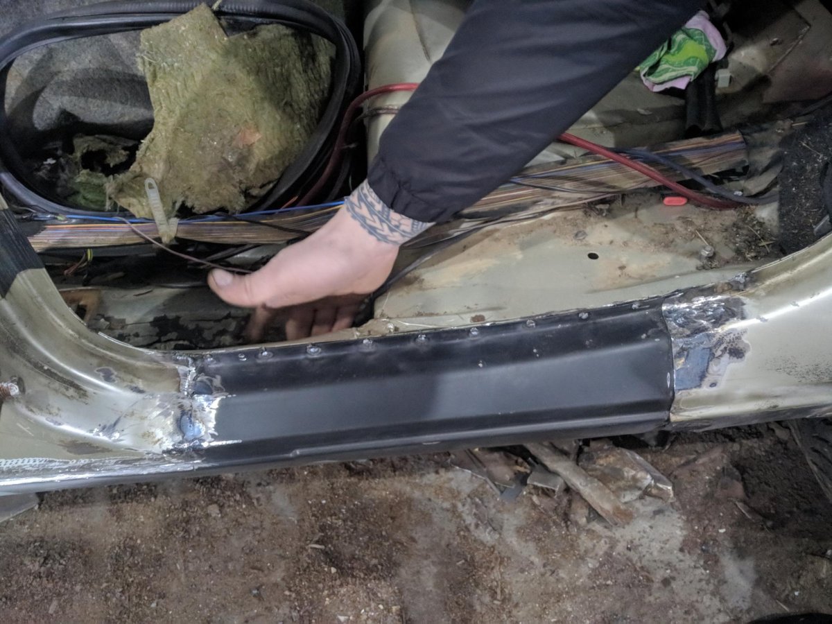 Пороги ВАЗ 2112