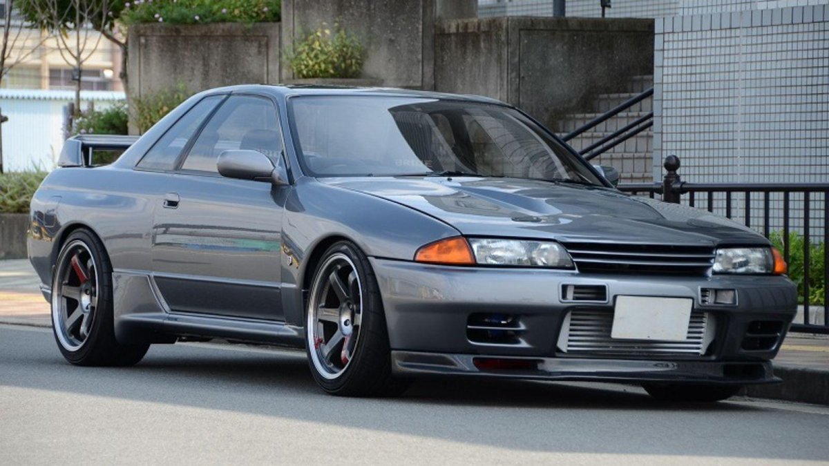 Nissan Skyline r32
