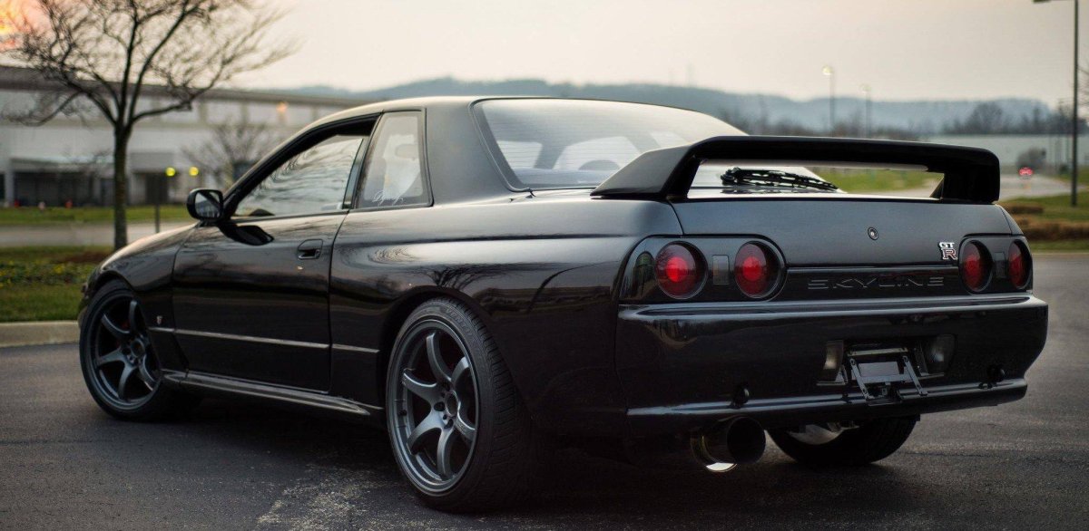Nissan Skyline r32 GTR купе