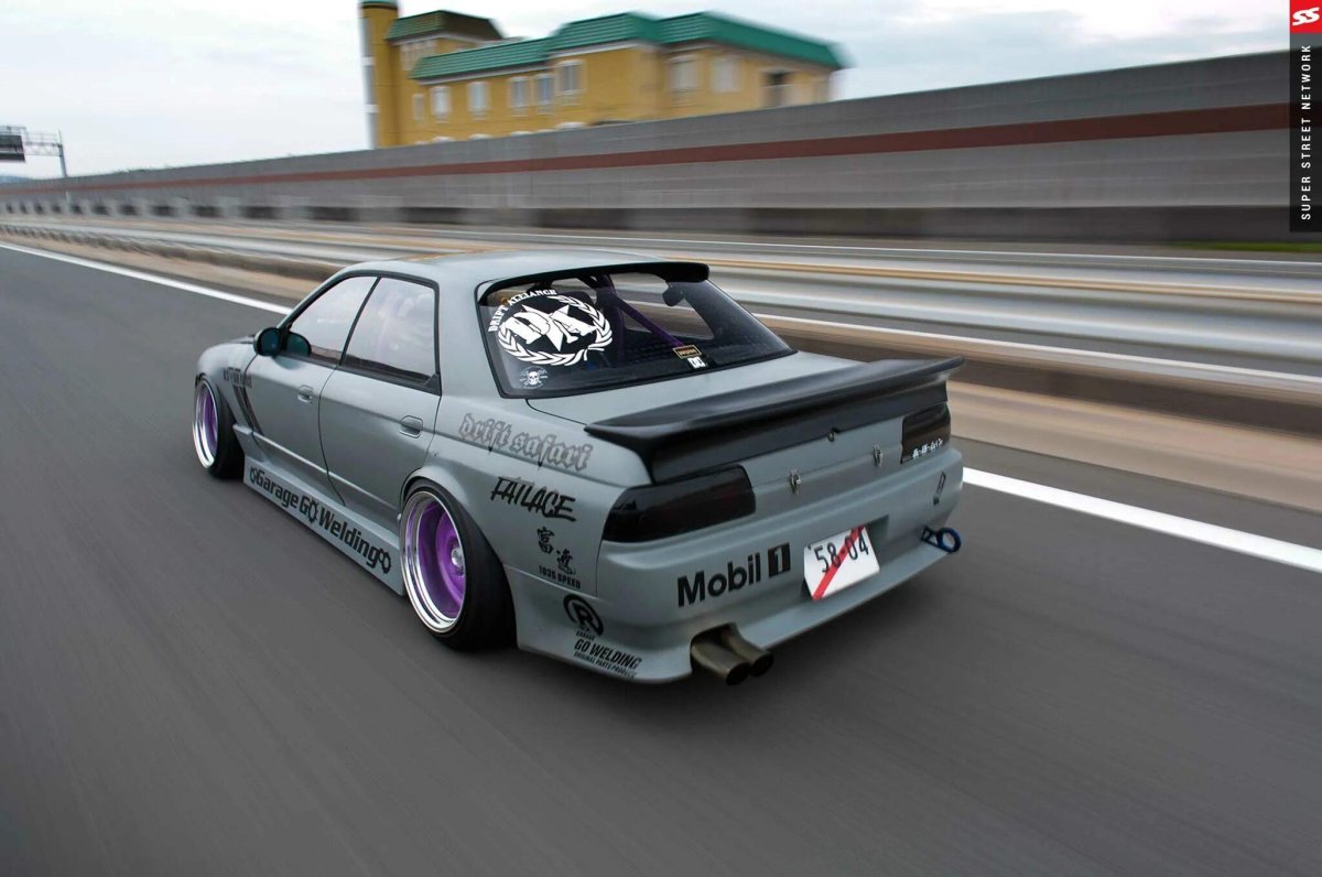 Nissan Skyline GTR r32 седан