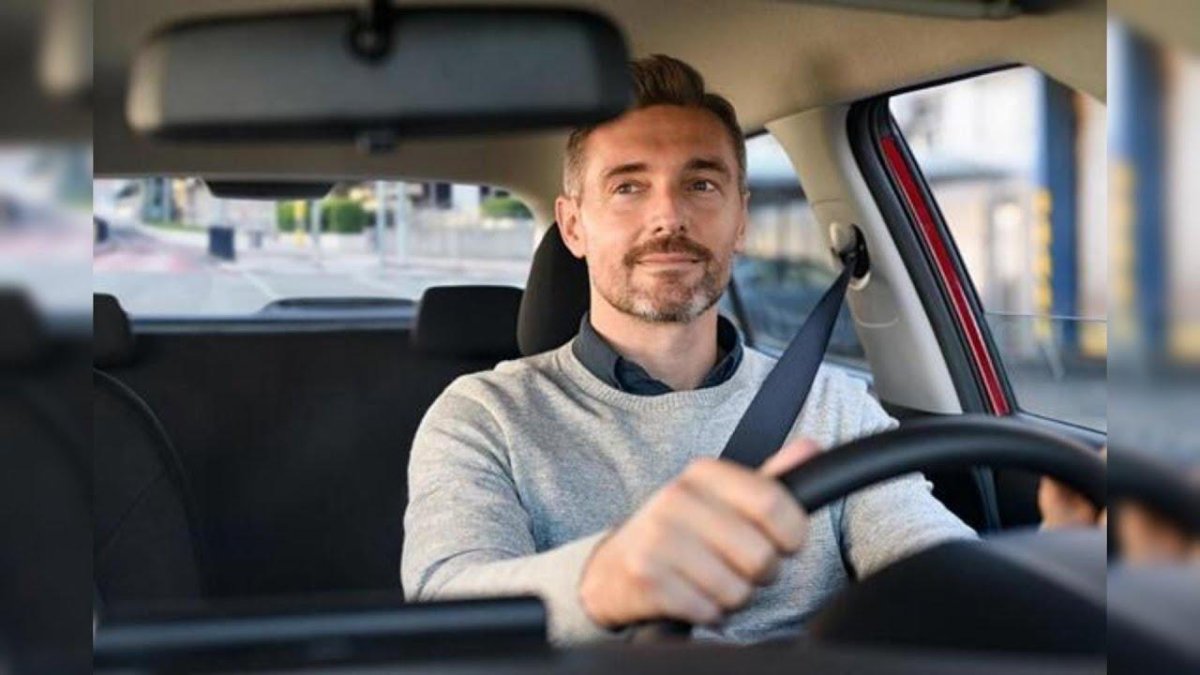 Бизнесмен в машине