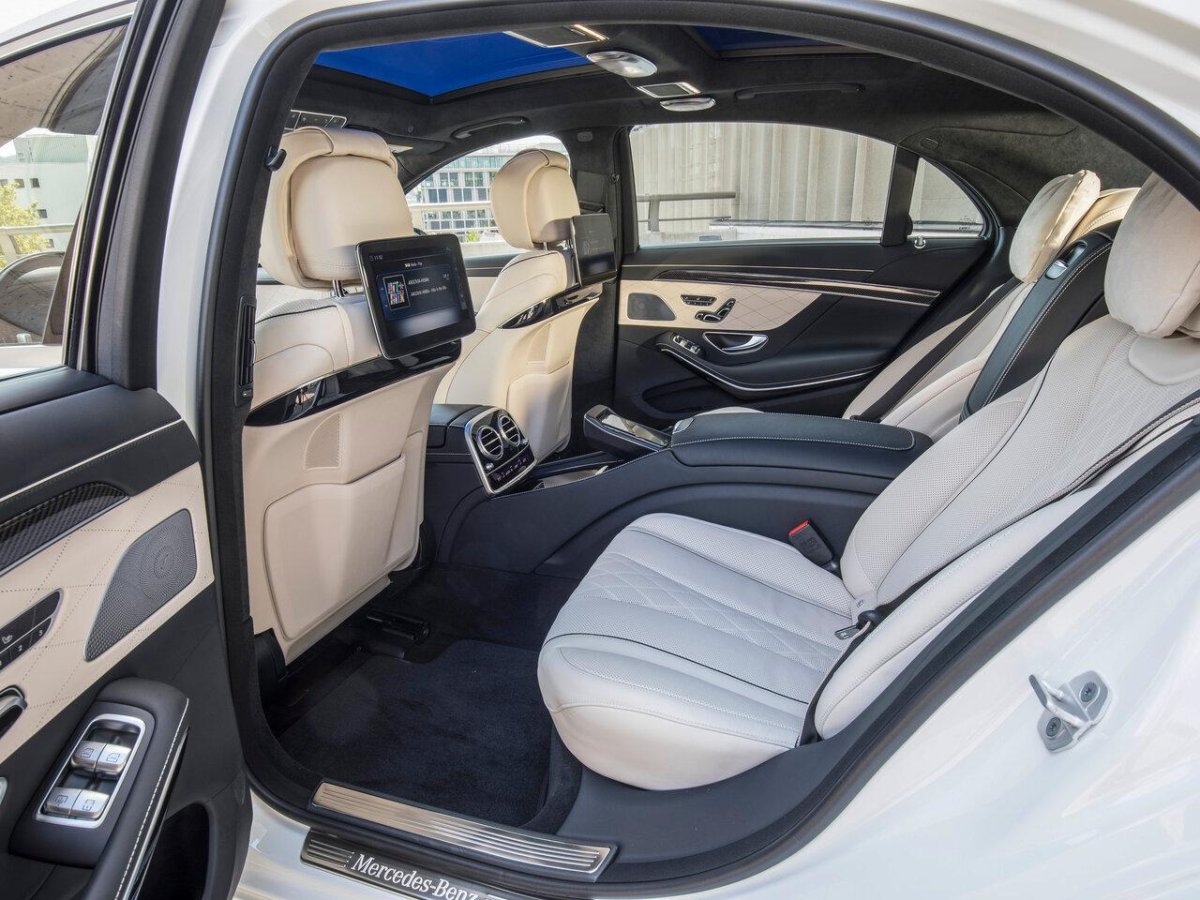 Мерседес s560 2020