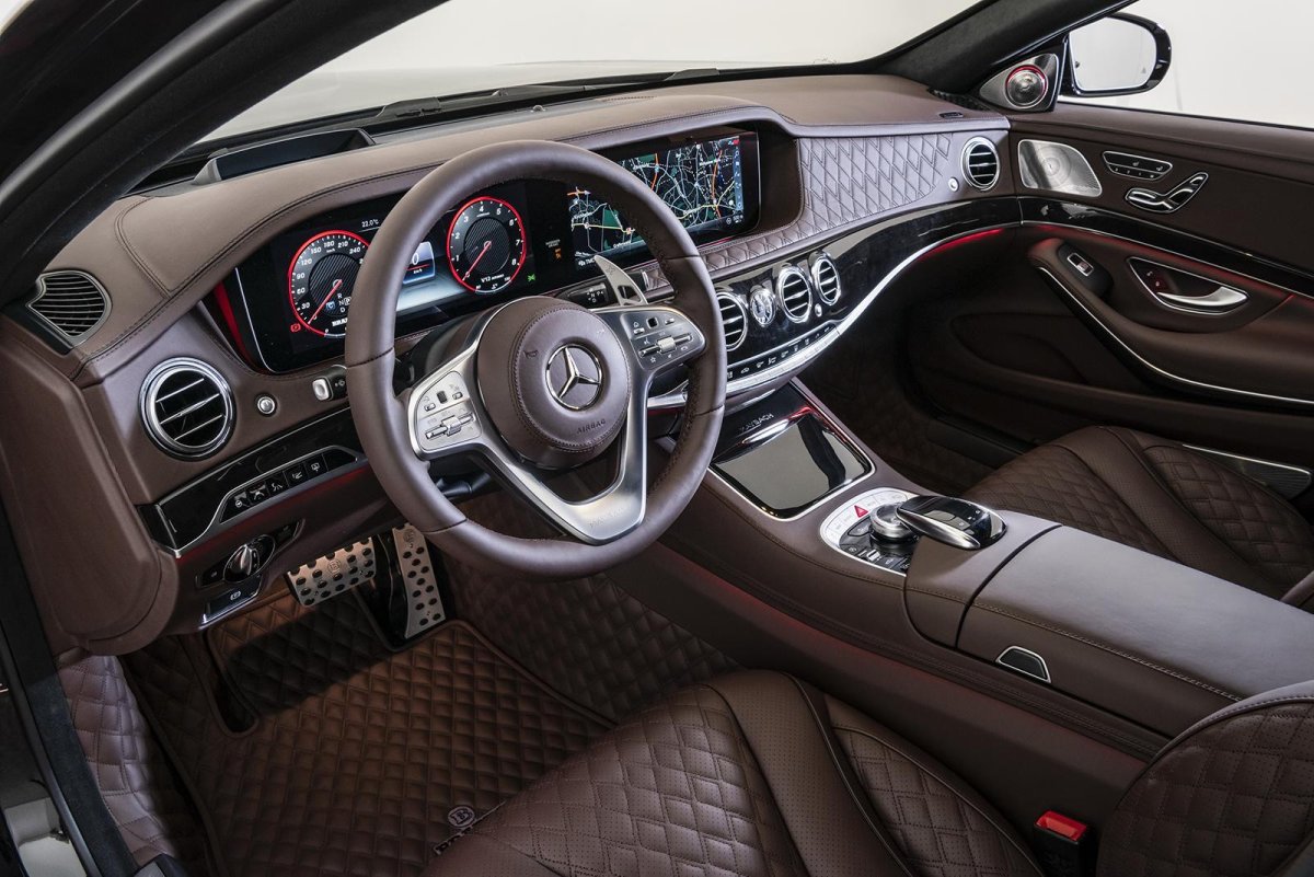 Мерседес Бенц Майбах Брабус 900