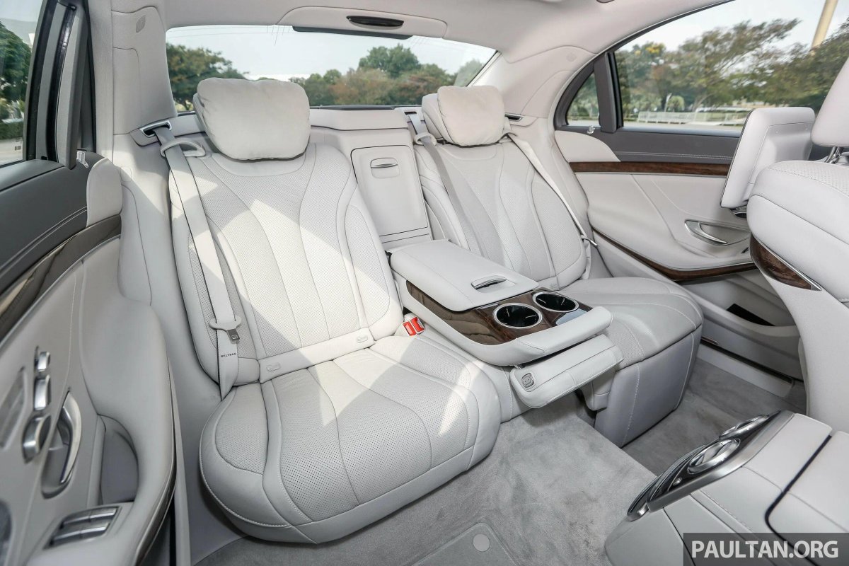 222 Mercedes салон сзади