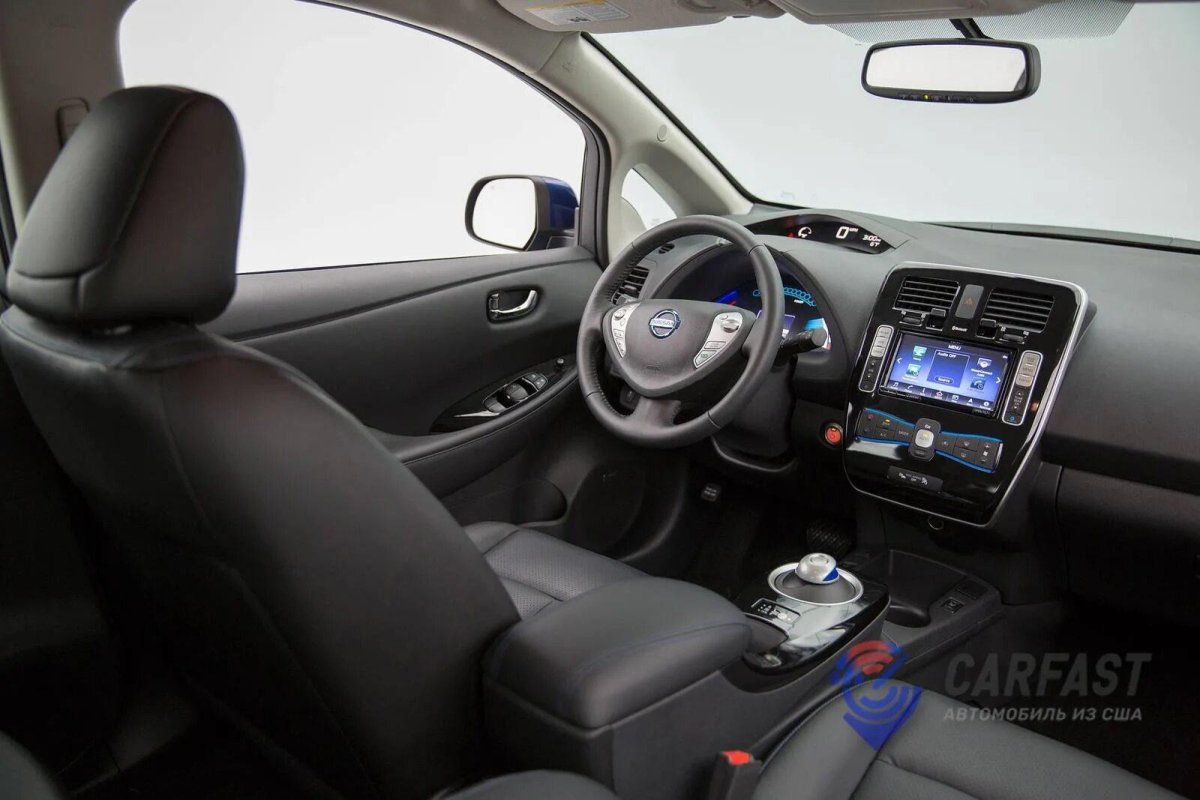 Nissan Leaf 2016 салон
