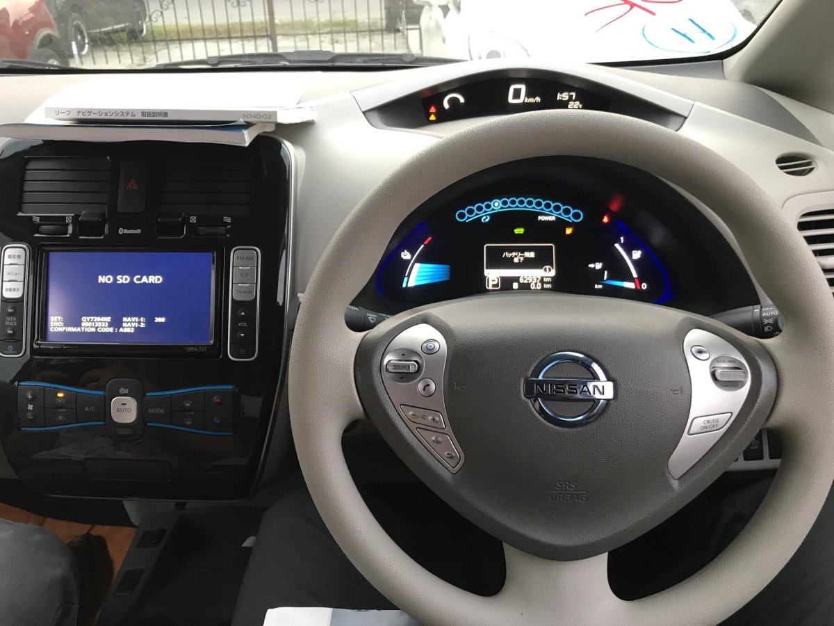 Ниссан лиф 2011