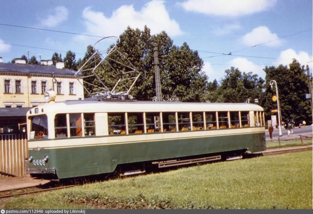 Трамвайные вагоны лм-49