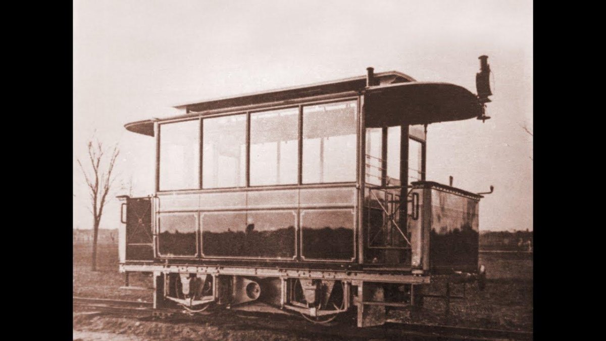 Пироцкий первый в мире электрический трамвай