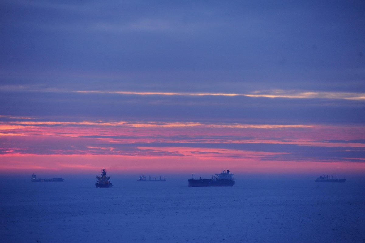 Финский залив корабли Санкт-Петербург порт