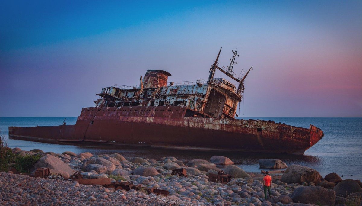 Судно Леонид Демин остров Гогланд