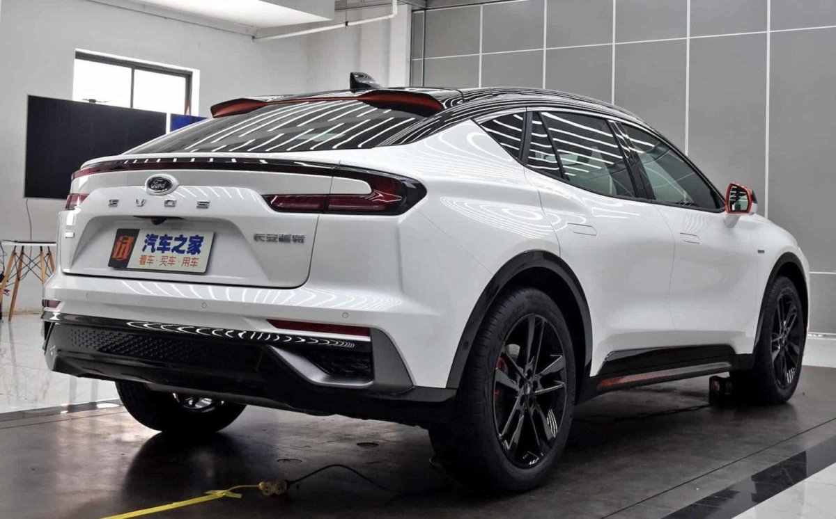 Ford Mondeo EVOS 2022