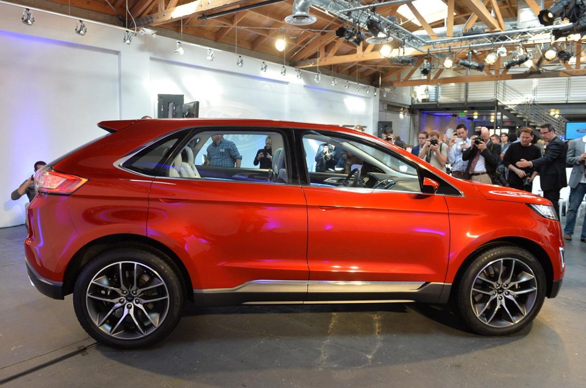 Ford кроссовер Edge 2014