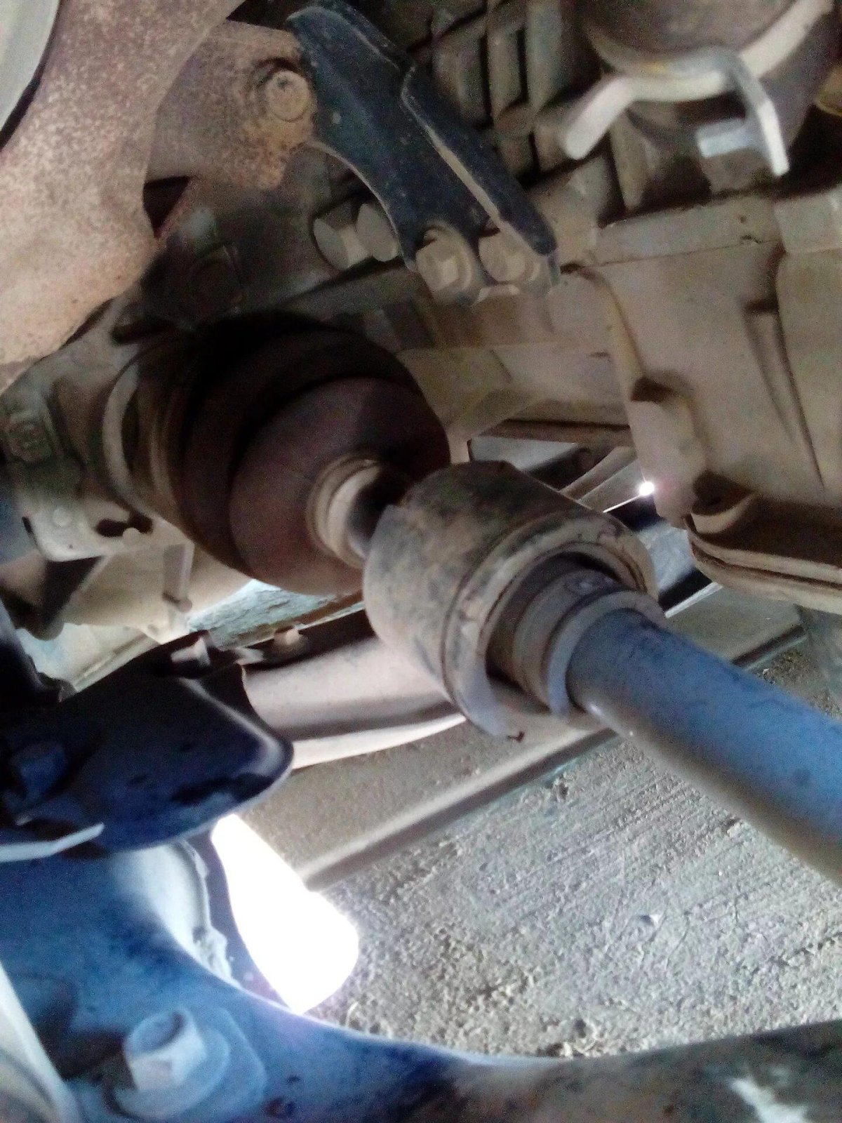 Вал привода на Geely CK