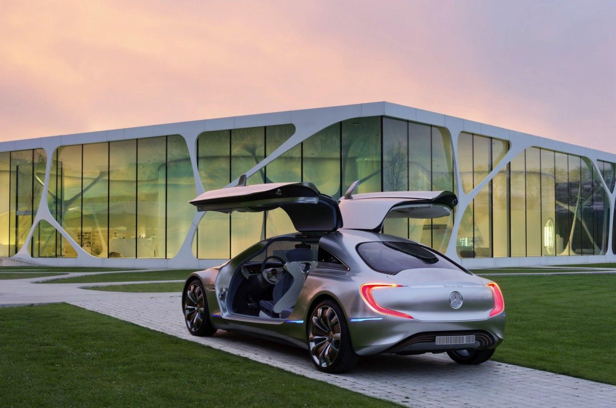 Mercedes 2011 Mercedes-Benz f 125