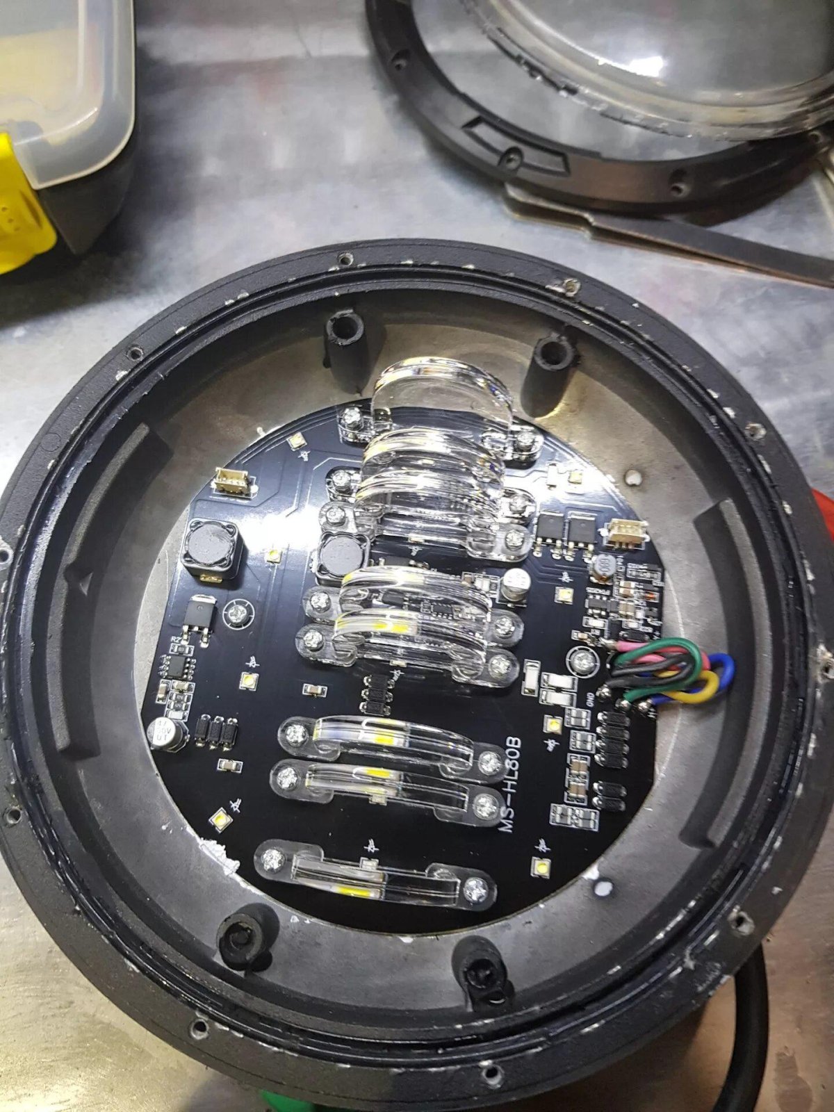 Светодиодные фары на ниву в разборе