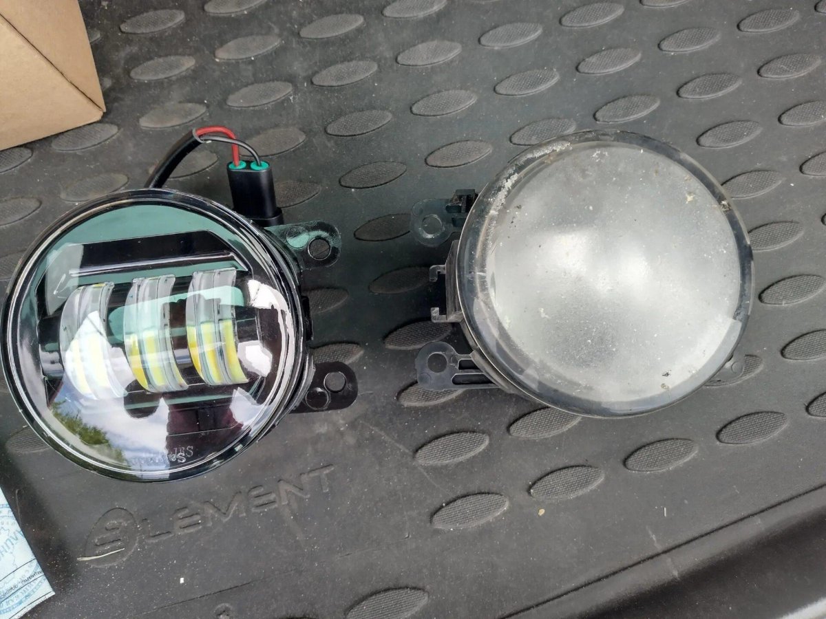 Линзы в ПТФ Пежо 308