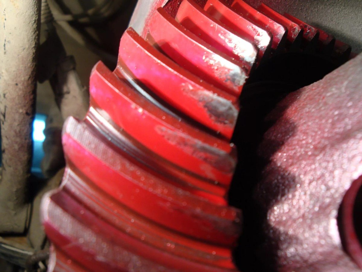 Пятно контакта редуктора заднего моста ВАЗ 2107