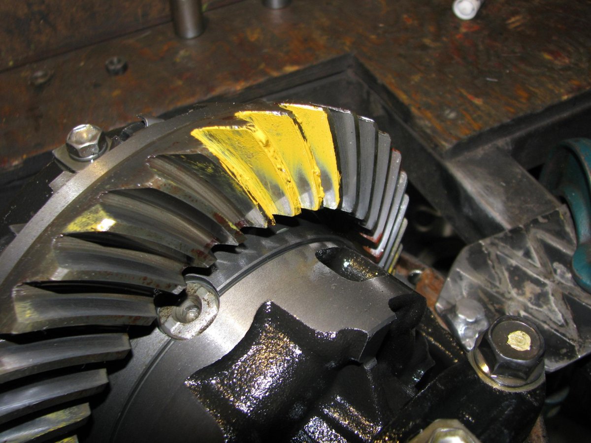 Износ главной пары редуктора ВАЗ 2107