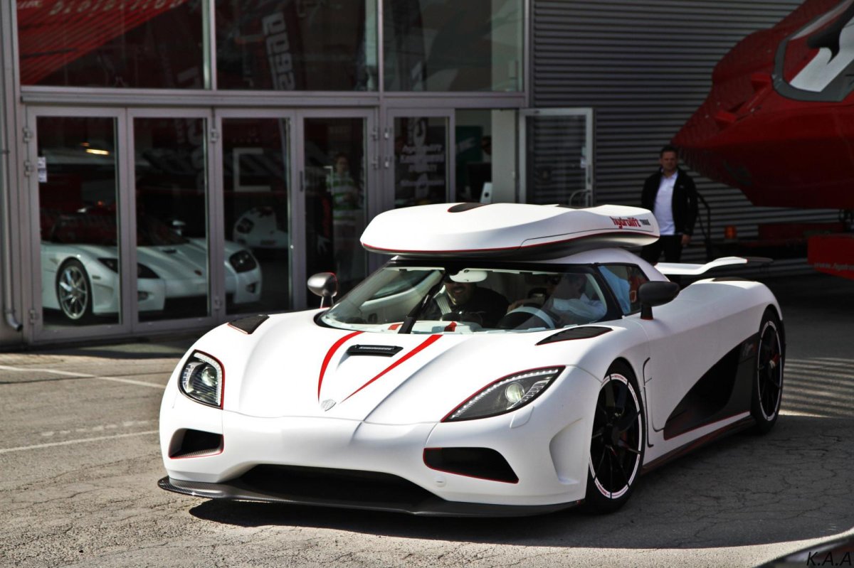 Кенигсегг АГЕРА