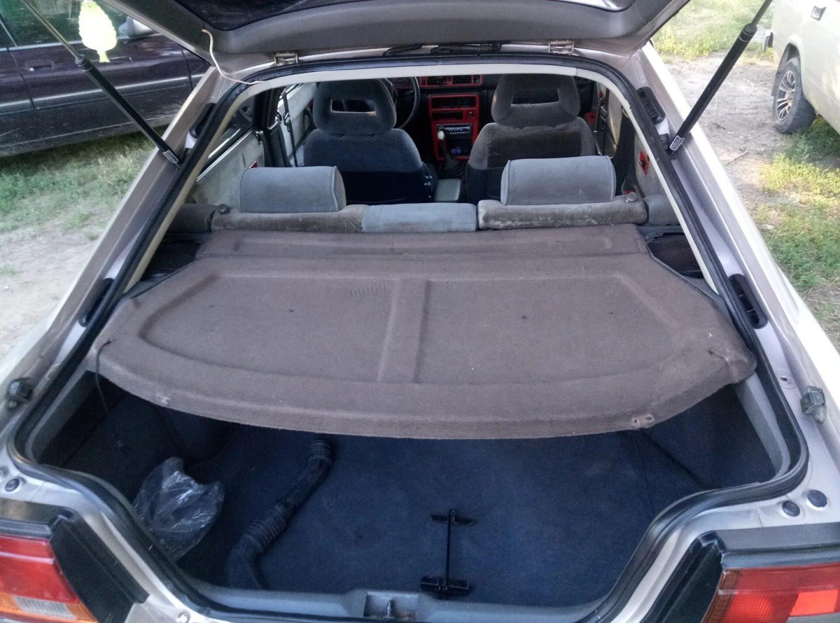 Мазда 626 багажник