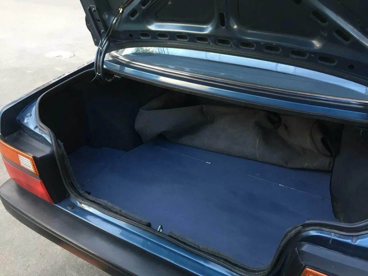 Мазда 626 багажник