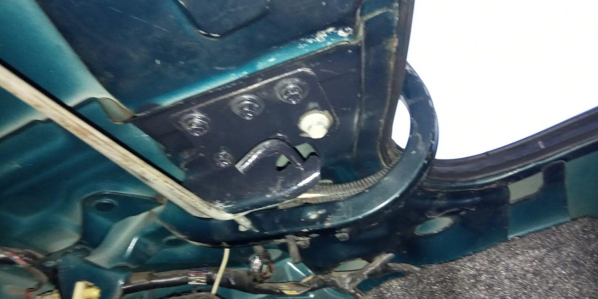 Mazda 626 багажник