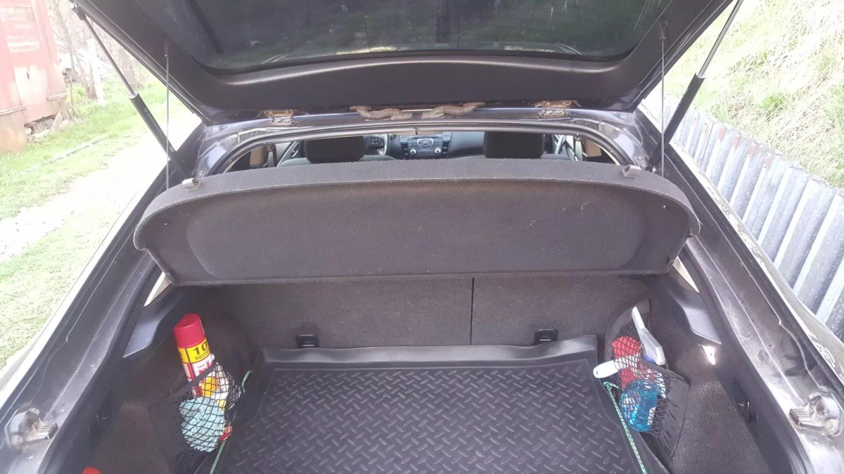 Полка багажника Мазда 626 ge хэтчбек