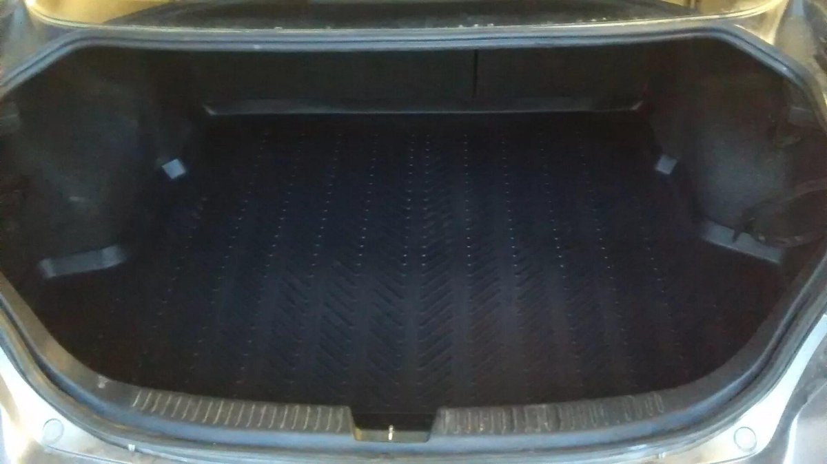 Коврик в багажник Мазда 626 ge