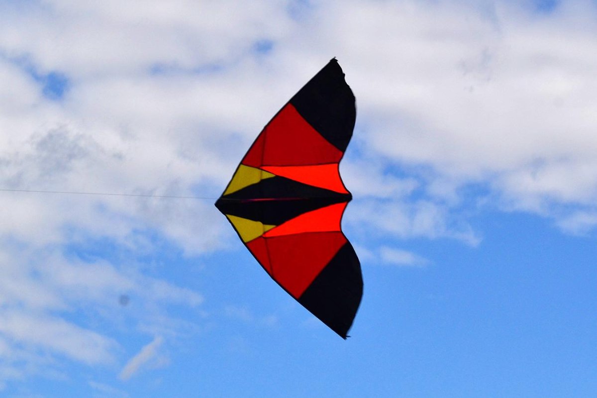 Красный Вьюн, воздушный змей