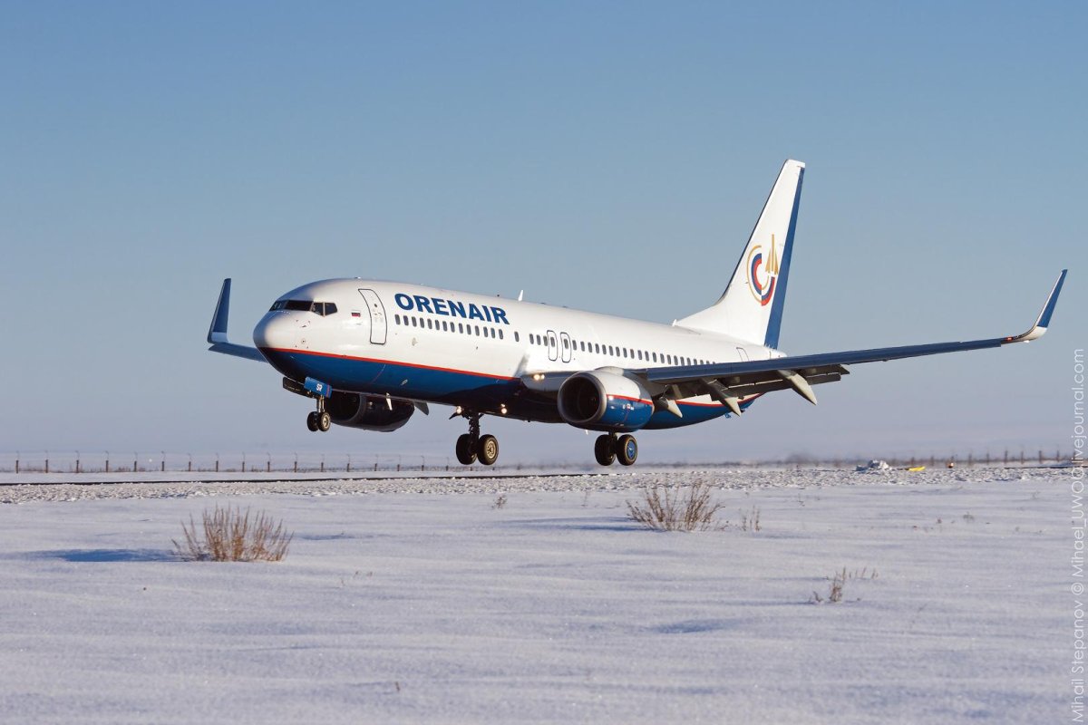 Боинг 737 800 Оренэйр