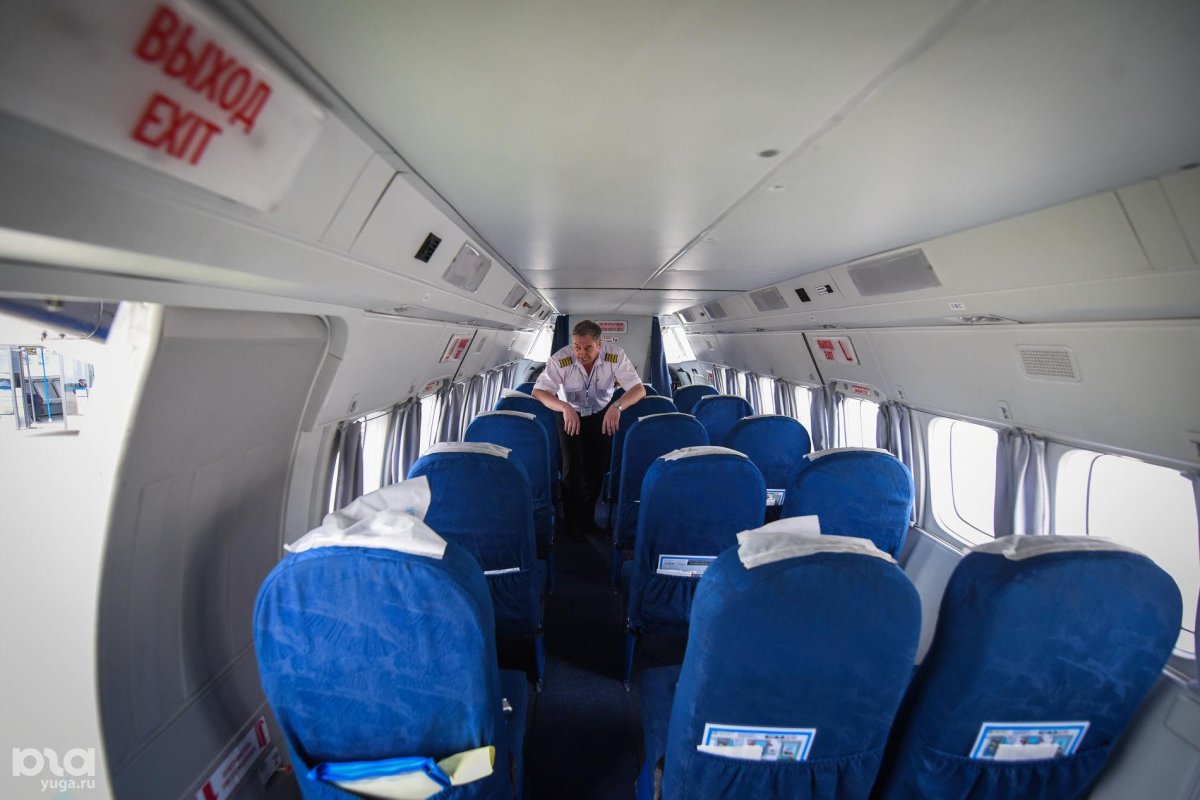 Л-410 самолет внутри