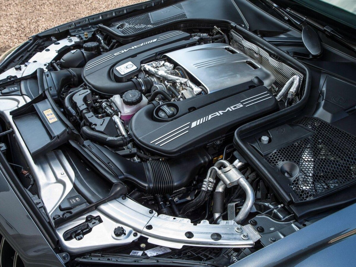 Мерседес-Бенц s63 AMG двигатель