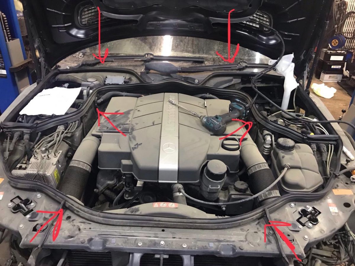 W211 Мерседес под капотом