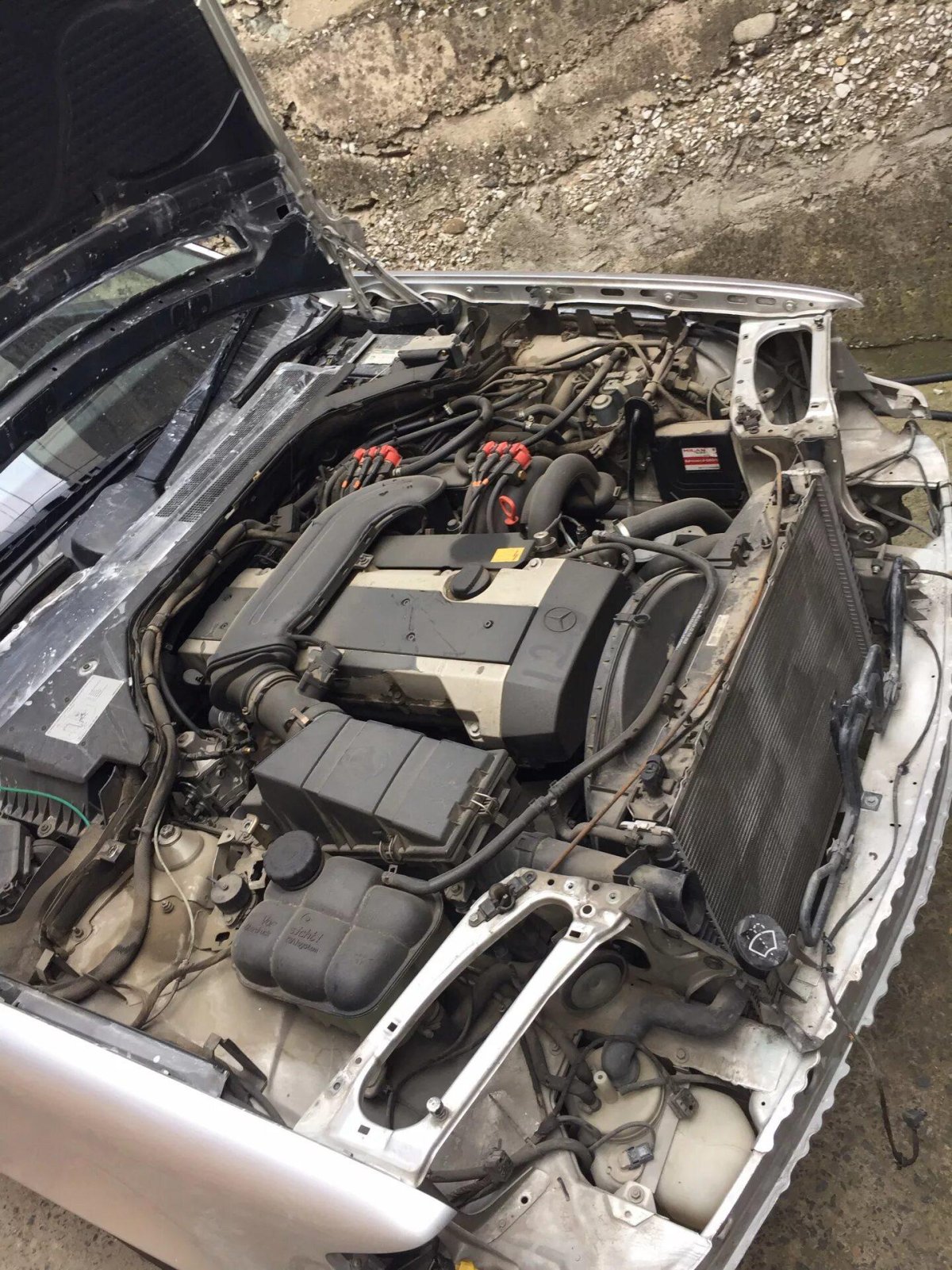 Мерседес 140 под капотом