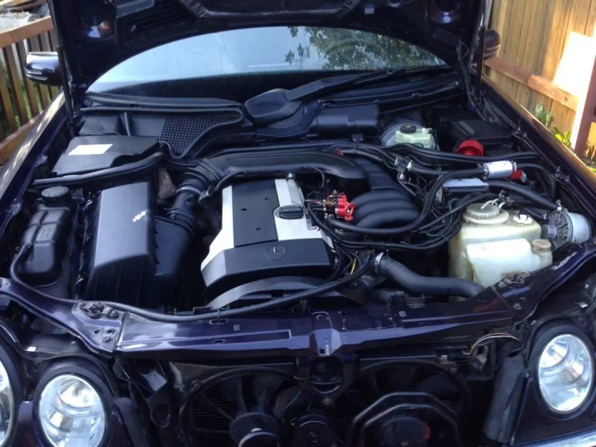 Мерседес е210 2.3 мотор