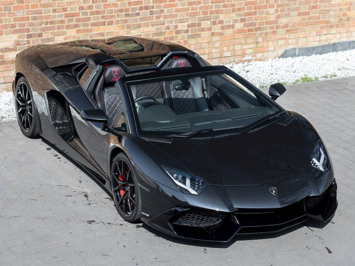 Ламборджини Aventador Roadster